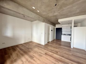 Ambiente y medio a estrenar en chacarita EN VENTA.