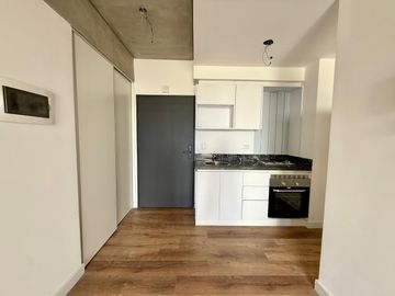 Ambiente y medio a estrenar en chacarita EN VENTA.