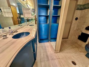 Polanco venta amplio y céntrico departamento para remodelar !!