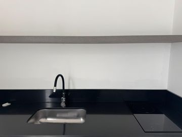 Monoambiente de 51m2 con cochera en Distrito Quartier Retiro. VENTA