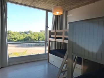 Casa en Alquiler Temporal Costa Esmeralda Barrio Marítimo I, 4 Dormitorios Playroom Pileta