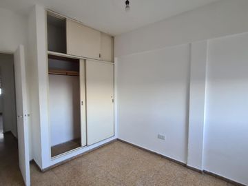 Departamento 2 dorm p/ escalera 2 baños en Cofico