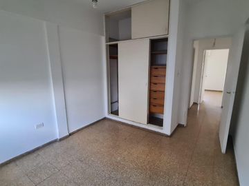 Departamento 2 dorm p/ escalera 2 baños en Cofico