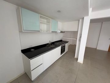 Divino 3 Amb Fte Gr Balcon corr Todo Fte Coc Lav Ind 3 Añ Blvd Mendoza, sbte AP Prof