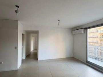 Divino 3 Amb Fte Gr Balcon corr Todo Fte Coc Lav Ind 3 Añ Blvd Mendoza, sbte AP Prof