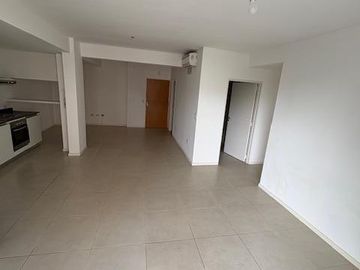 Divino 3 Amb Fte Gr Balcon corr Todo Fte Coc Lav Ind 3 Añ Blvd Mendoza, sbte AP Prof