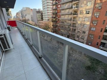 Divino 3 Amb Fte Gr Balcon corr Todo Fte Coc Lav Ind 3 Añ Blvd Mendoza, sbte AP Prof