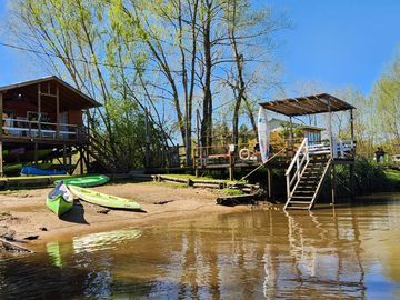 OPORTUNIDAD en Tigre , 3 CABAÑAS  + Domo Rio Sarmiento a 5 min Puerto de Frutos