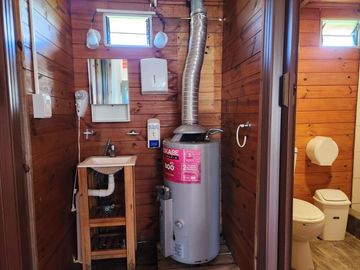OPORTUNIDAD en Tigre , 3 CABAÑAS  + Domo Rio Sarmiento a 5 min Puerto de Frutos