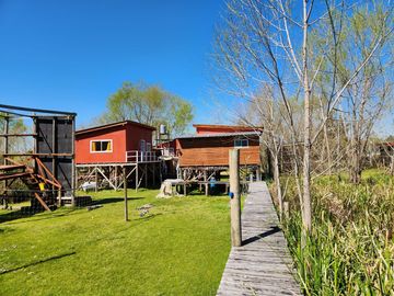 OPORTUNIDAD en Tigre , 3 CABAÑAS  + Domo Rio Sarmiento a 5 min Puerto de Frutos