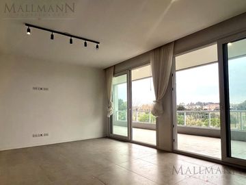 Alquiler Departamento 4 Amb con Vista al Golf  y Cochera en Pilará, La Calesa