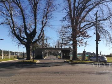 Terreno comercial sobre Ruta 4