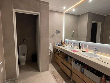 Casa en venta en San Diego Country Club Moreno