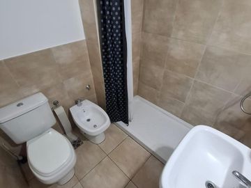 VENTA DEPARTAMENTO DE UN DORMITORIO CON BALCON EN LOURDES