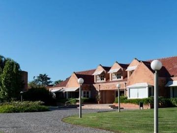 Lote en Venta, 700m2, en Los Cardales Country Club, Campana
