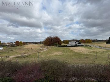 Venta y Alquiler Departamento 2 Amb con Muebles en Pilará con Vista al Golf