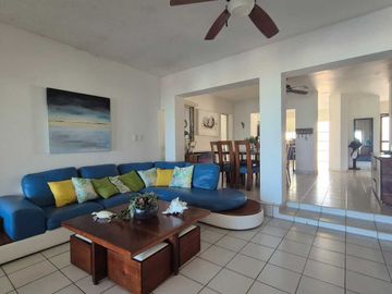 Casa de playa en VENTA  frente al Mar entre Chicxulub y Uaymitún