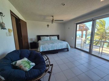 Casa de playa en VENTA  frente al Mar entre Chicxulub y Uaymitún