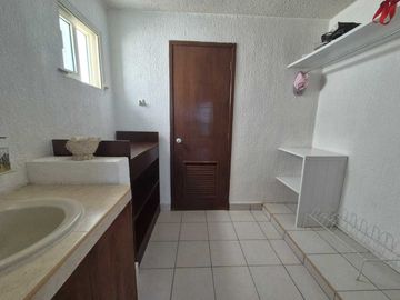 Casa de playa en VENTA  frente al Mar entre Chicxulub y Uaymitún