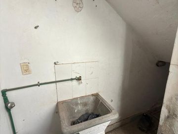 ¡Casa a metros del Rio y Puerto Norte!