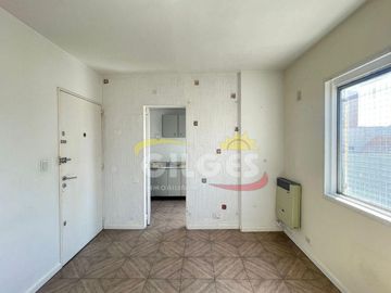 Alquiler de Oficina 2 Ambientes  en Ramos Mejia  Céntrica  Ideal Uso Profesional o Vivienda.