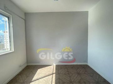 Alquiler de Oficina 2 Ambientes  en Ramos Mejia  Céntrica  Ideal Uso Profesional o Vivienda.