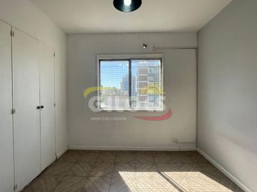 Alquiler de Oficina 2 Ambientes  en Ramos Mejia  Céntrica  Ideal Uso Profesional o Vivienda.