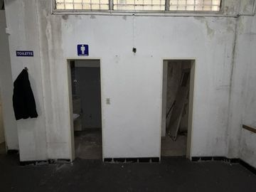 Venta de Local en Esquina sobre Lote Propio