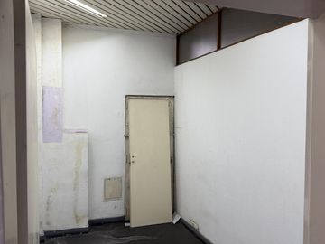 Venta de Local en Esquina sobre Lote Propio
