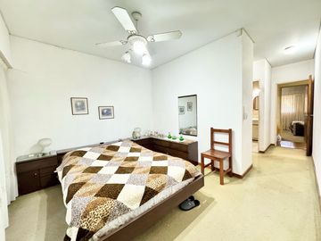 Gran chalet con increíble jardín en Olivos - Vicente López