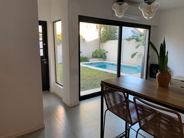 Venta casa en Olivos refaccionada a nuevo