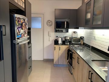 Venta casa en Olivos refaccionada a nuevo