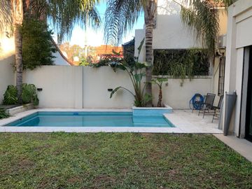 Venta casa en Olivos refaccionada a nuevo