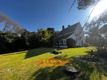 Venta, Casa de 5 ambientes C/ Dep, Zona Centro, Pinamar