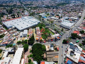 Terreno Comercial en Venta  El Batán Zapopan 2224 m2 con 85m de Frente