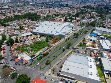 Terreno Comercial en Venta  El Batán Zapopan 2224 m2 con 85m de Frente