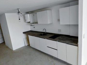 EDIFICIO KOR OFFICE - CONTRAFRENTE - PISO 13 - Opcional Venta Segunda Cocheras desde u$35.000