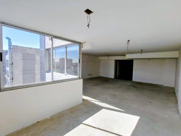 EDIFICIO KOR OFFICE - CONTRAFRENTE - PISO 13 - Opcional Venta Segunda Cocheras desde u$35.000