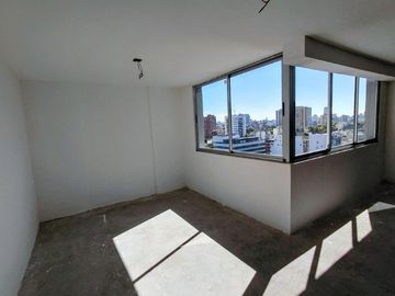 EDIFICIO KOR OFFICE - CONTRAFRENTE - PISO 13 - Opcional Venta Segunda Cocheras desde u$35.000