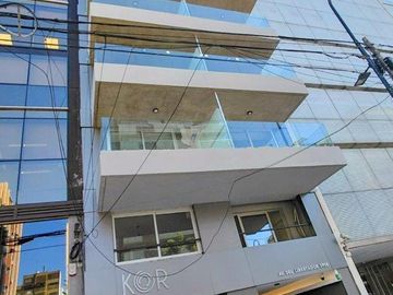 EDIFICIO KOR OFFICE - CONTRAFRENTE - PISO 13 - Opcional Venta Segunda Cocheras desde u$35.000