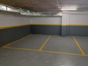 EDIFICIO KOR OFFICE - CONTRAFRENTE - PISO 13 - Opcional Venta Segunda Cocheras desde u$35.000