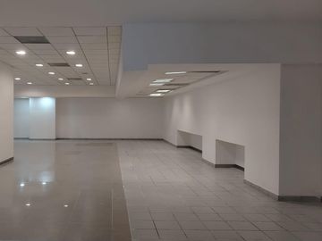 Renta Local Comercial en Planta Baja, 510 m2, Jardines del Pedregal