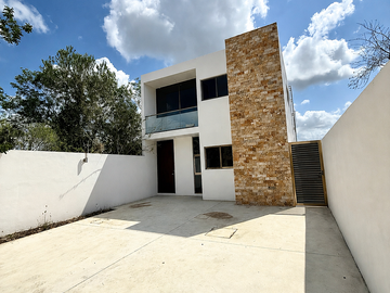 CASA NUEVA CON AMPLIO TERRENO  EN VENTA – DZITYÁ, MÉRIDA, YUCATÁN