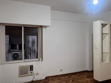 Monoambiente Con Cocina Independiente | Excelente Ubicación
