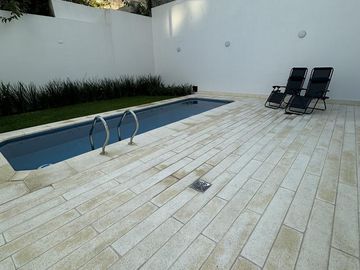 DEPARTAMETO DIVISIBLE CON BALCON Y AMENITIES.