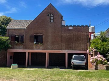 NUEVO VALOR! Se vende PH de 3 ambientes en Villa Gesell, Costa Atlántica, Pcia Bs As.