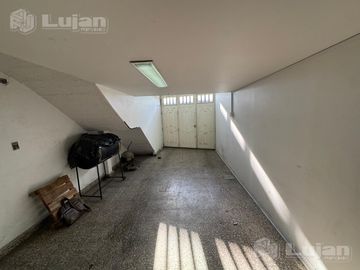 Depósito en Mataderos