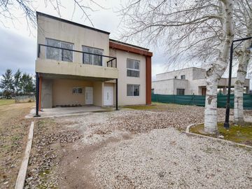 Casa en venta - Haras del Sur III
