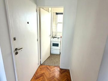 Departamento 2 Amb con balcon  en Recoleta