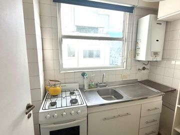 Departamento 2 Amb con balcon  en Recoleta